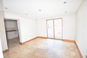 Photo 27- click for photo gallery